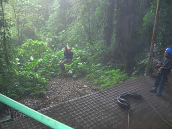 Tarzan Swing - ca. 0,1 Sekunden Freifall...