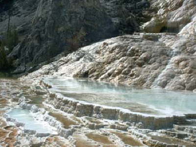 Mammoth Hot Springs 4